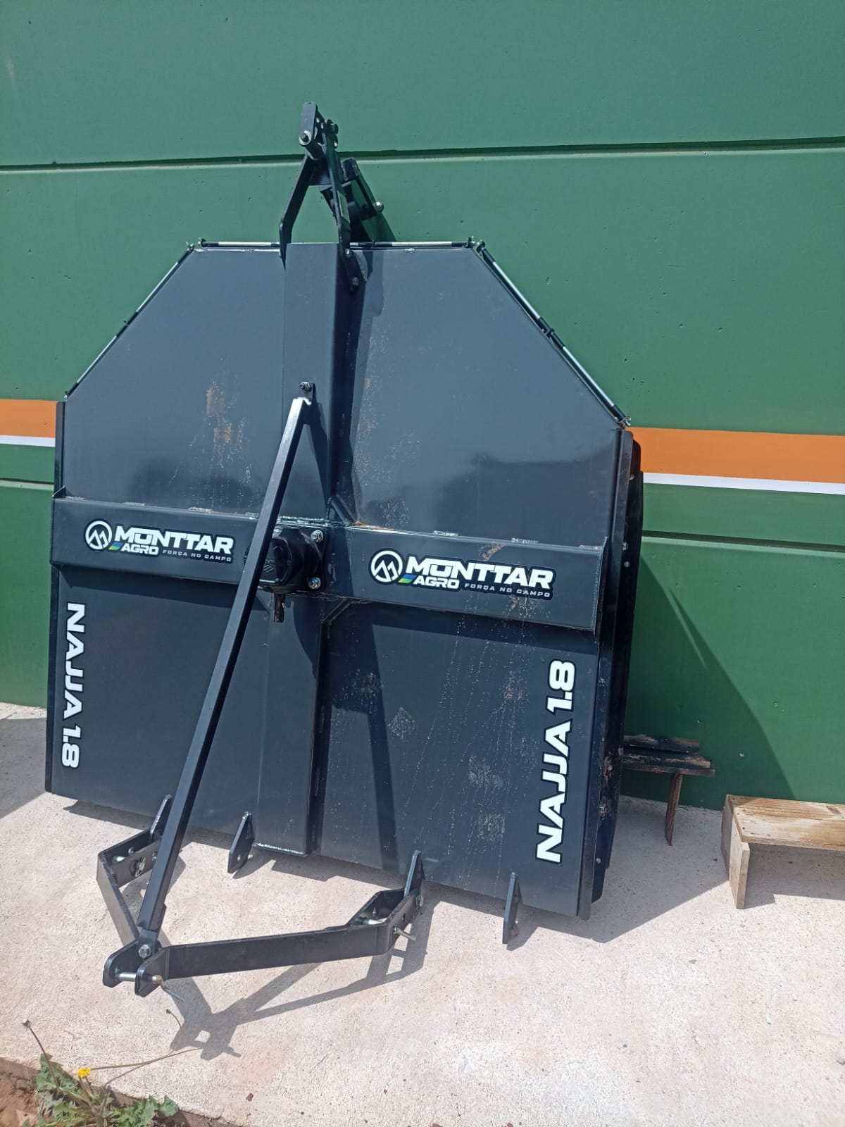 Roçadeira Monttar Najja - 1.8, ano 2024