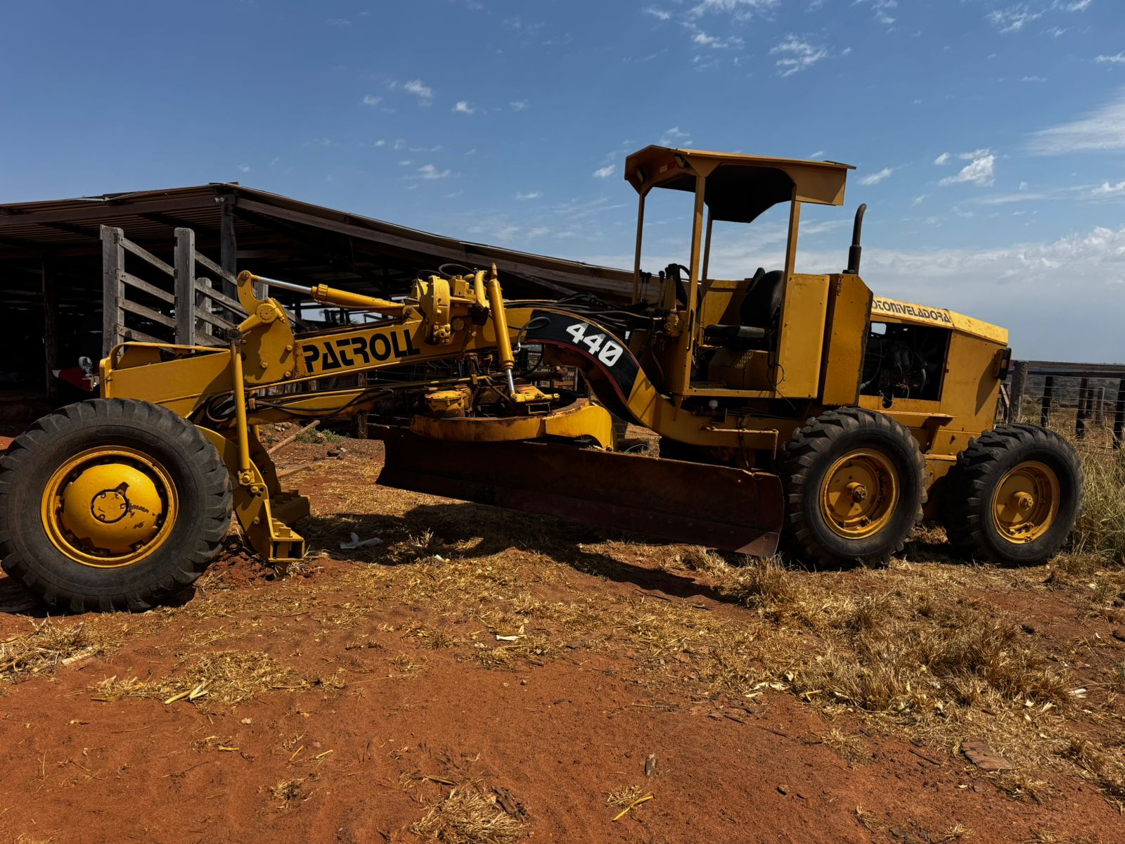 MOTONIVELADORA PATROLL 440