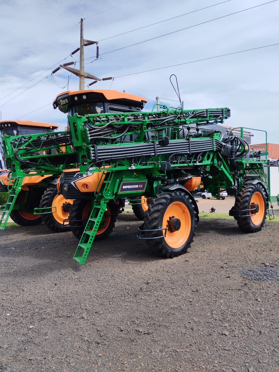 PULVERIZADOR E DISTRIBUIDOR IMPERADOR 3.0 | STARA