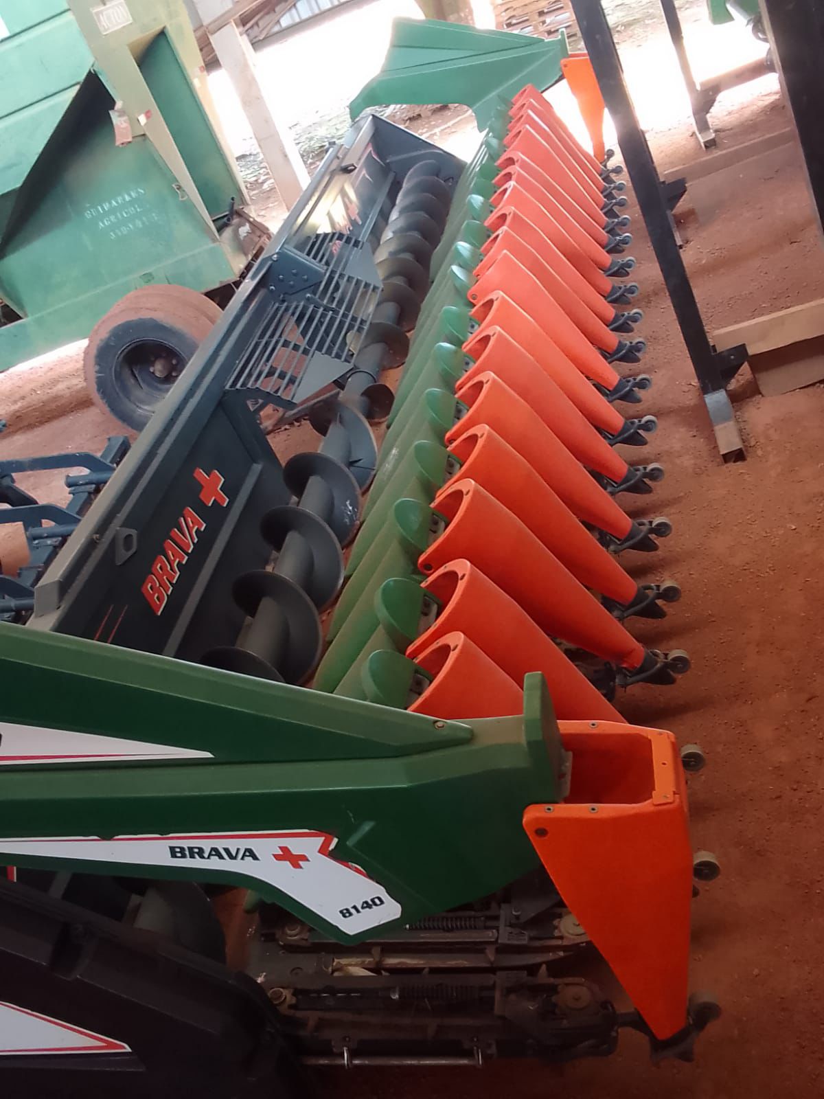 PLATAFORMA PARA COLHEITA DE MILHO MODELO BRAVA+18X45, MARCA STARA ,ANO 2020- Valor à vista:R$ 150 000,00