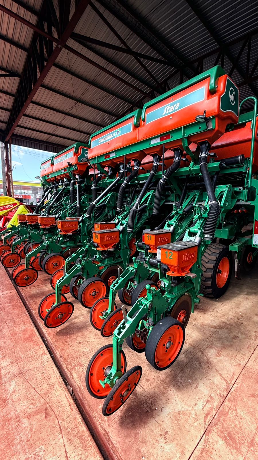 Plantadeira Stara Cinderela 12x50 ano 2022