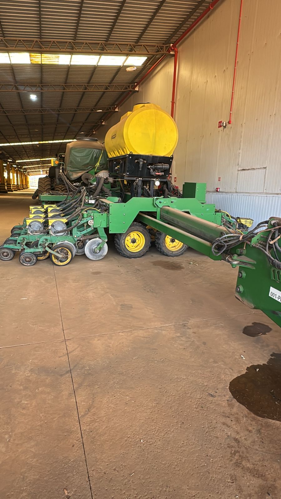 Plantadeira Jhon Deere Modelo DB 27x45 Ano 2016