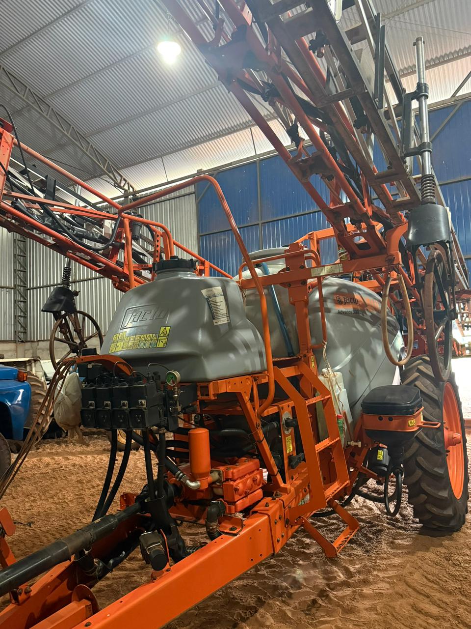 PULVERIZADOR ADVANCE 3000 AM24