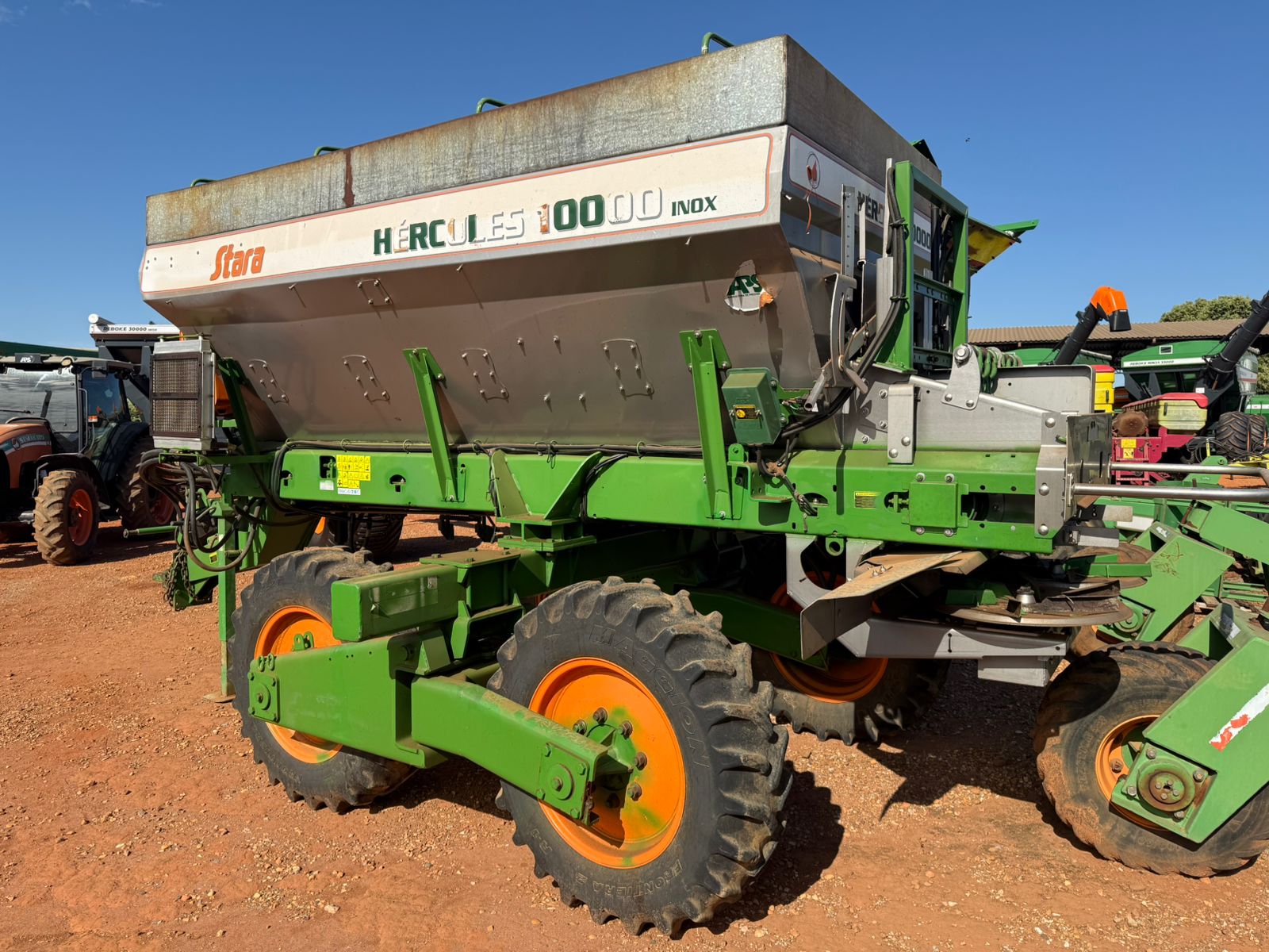 HERCULES 10000 INOX, C/ COMPORTA DUPLA, TAXA VARIAVEL MASTER, ANO: 2016, MARCA STARA-Valor a vista: R$ 150.000,00