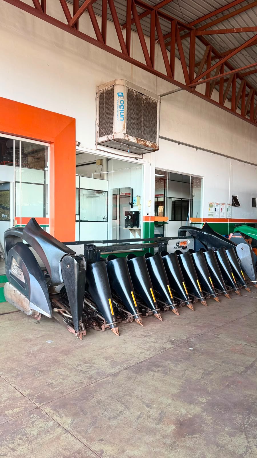 Plataforma de milho GTS com 11 linhas de 0,45 cm de ano 2021
