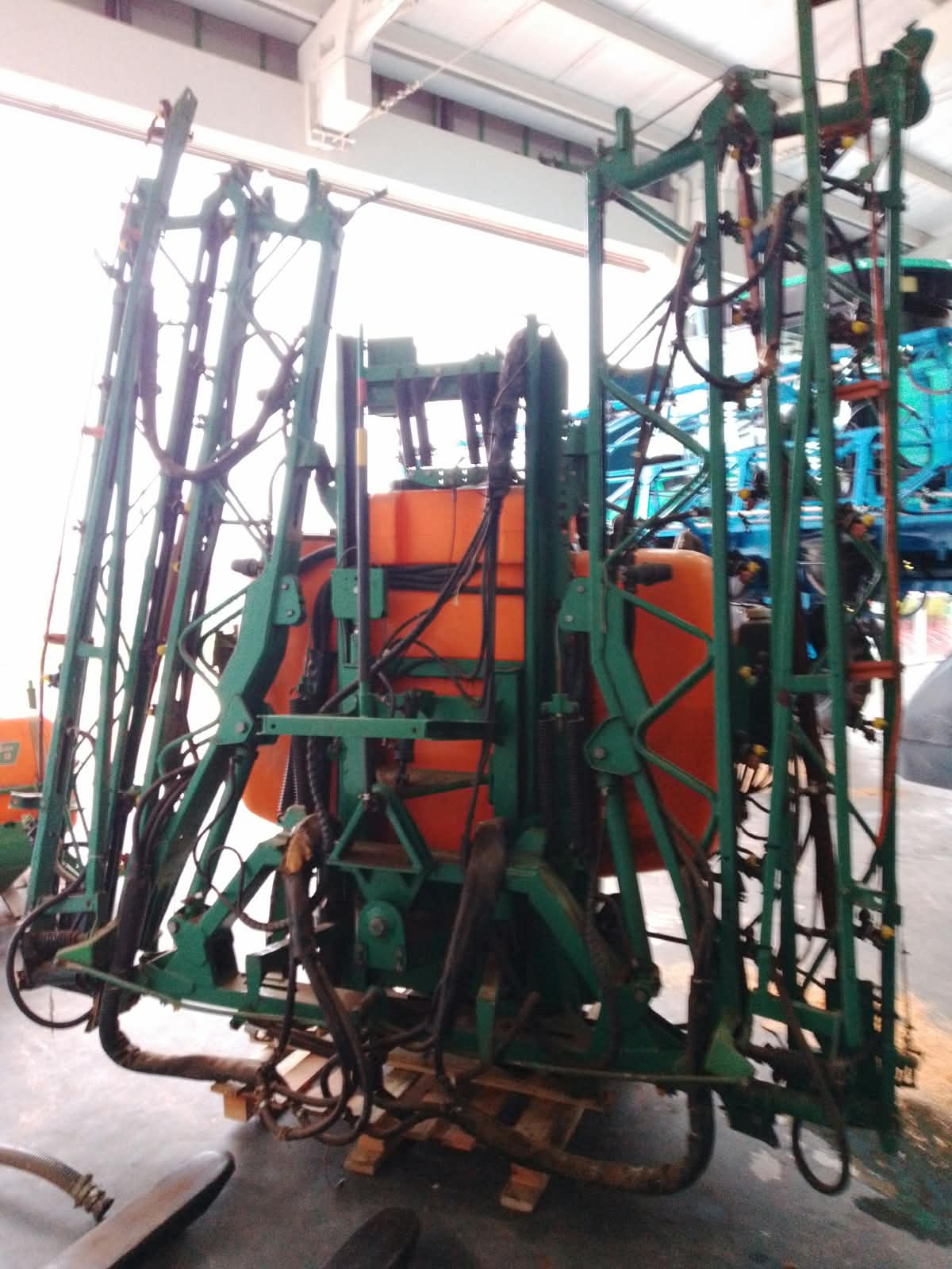 Pulverizador Corisco 700+500, ano 2012