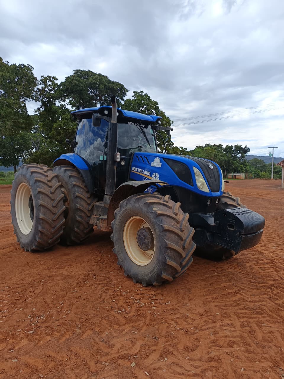 Trator New Holland