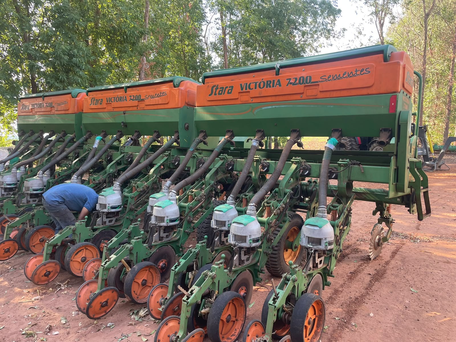 PLANTADORA VICTORIA TOP 7200, 15x50 ANO 2011, MARCA STARA- Valor à vista:R$ 100 000,00