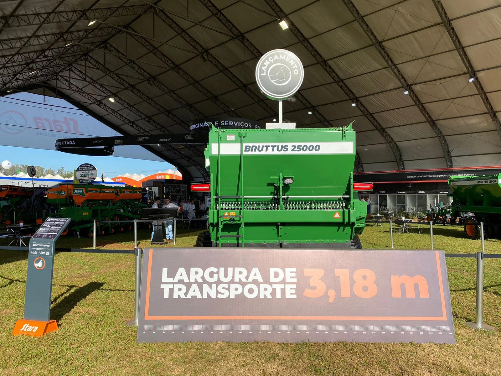 Bruttus 25000 distribuidor por gravidade Stara