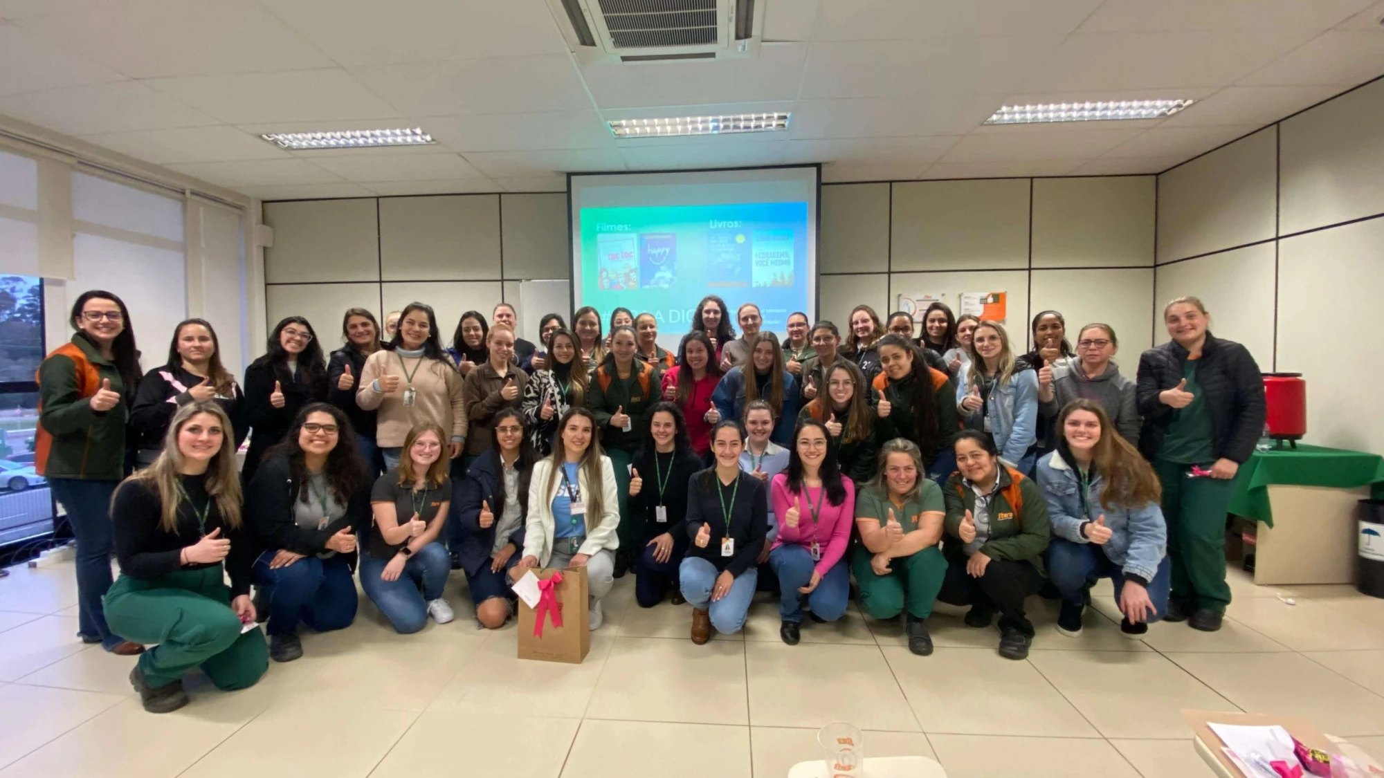 Palestras de outubro rosa na Stara