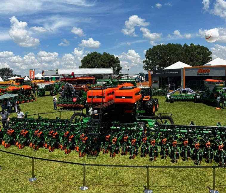 Stara participa da Tecnoshow Comigo 2023