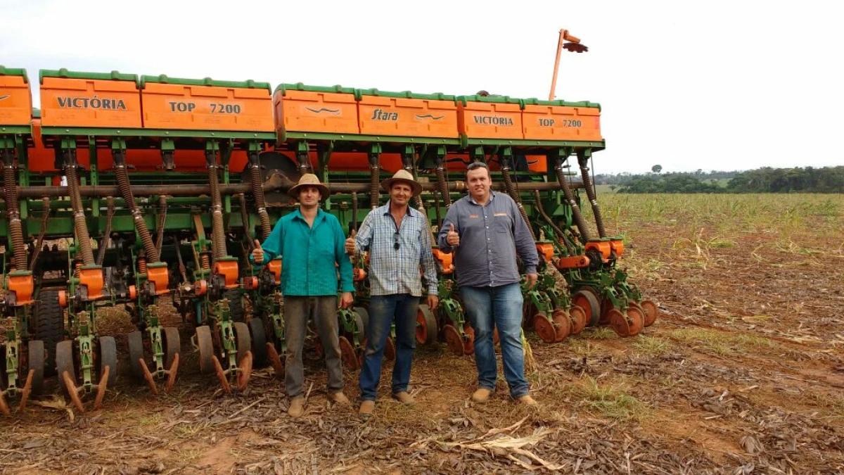 Concessionária Tratormax realiza entrega de Victória Top em Cláudia, MT