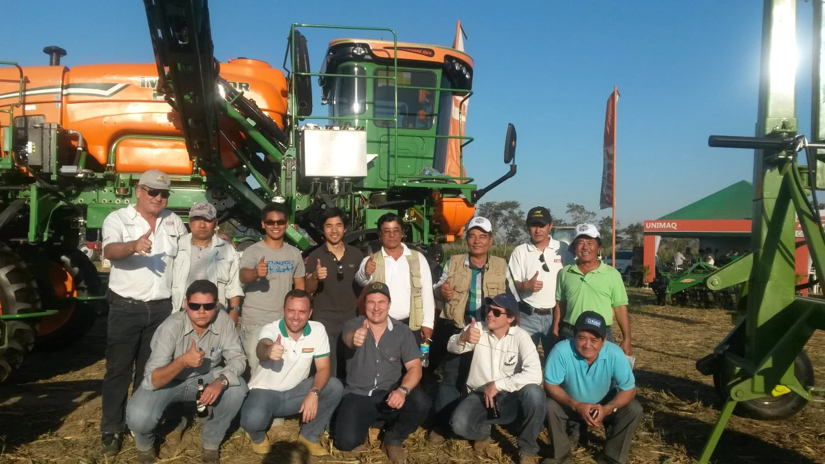 Concesionária Unimaq participa en el Día Nacional del Trigo en Bolivia