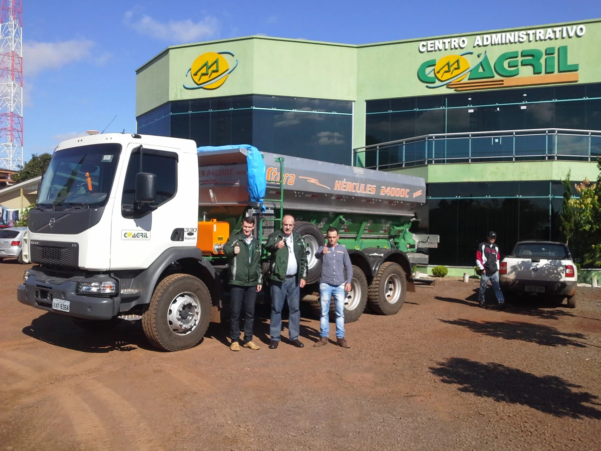 Dealership Plantiagro delivers the 4th Hércules 24000 C to COAGRIL in Chapada, RS