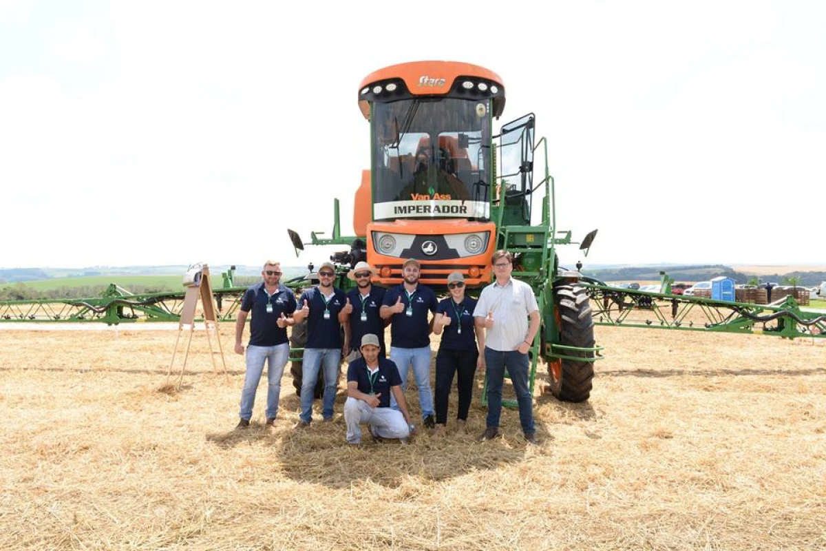Stara attends a field day in Condor, RS