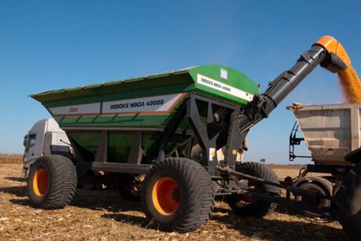 Conozca los diferenciales de la línea de tolvas agrícolas Reboke de Stara