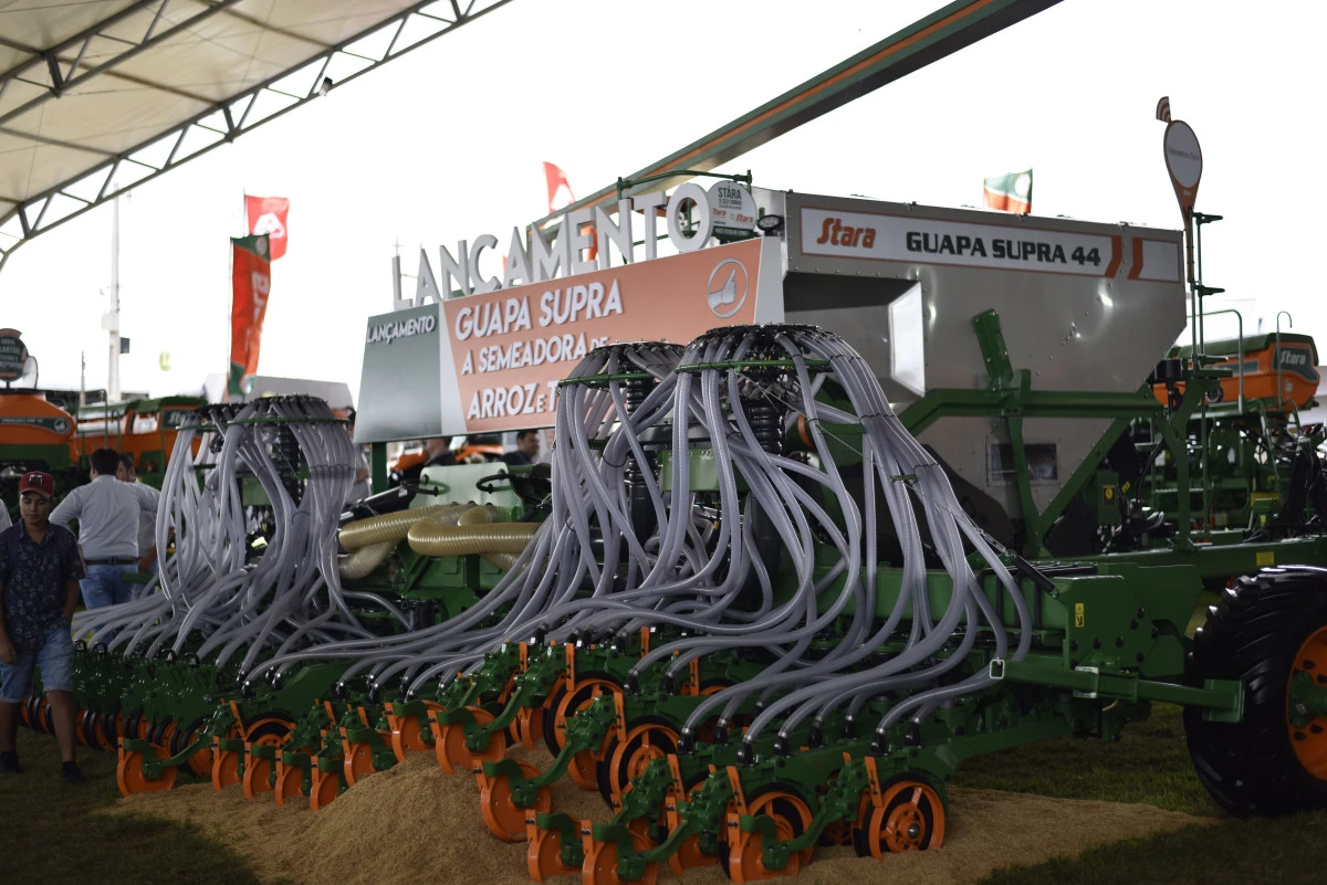 Stara presenta su sembradora Guapa Supra en la Expodirecto Cotrijal