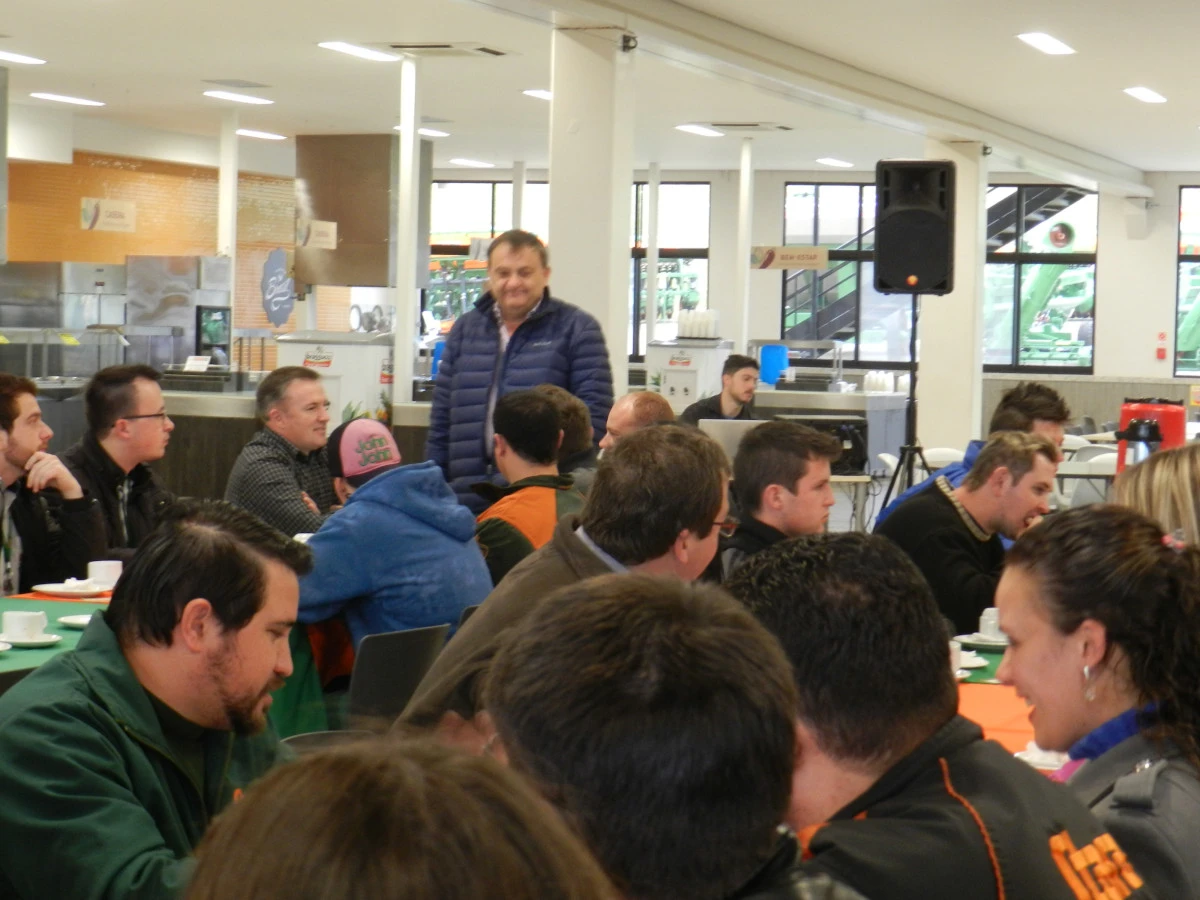 Employees participated of the Breakfast with the President