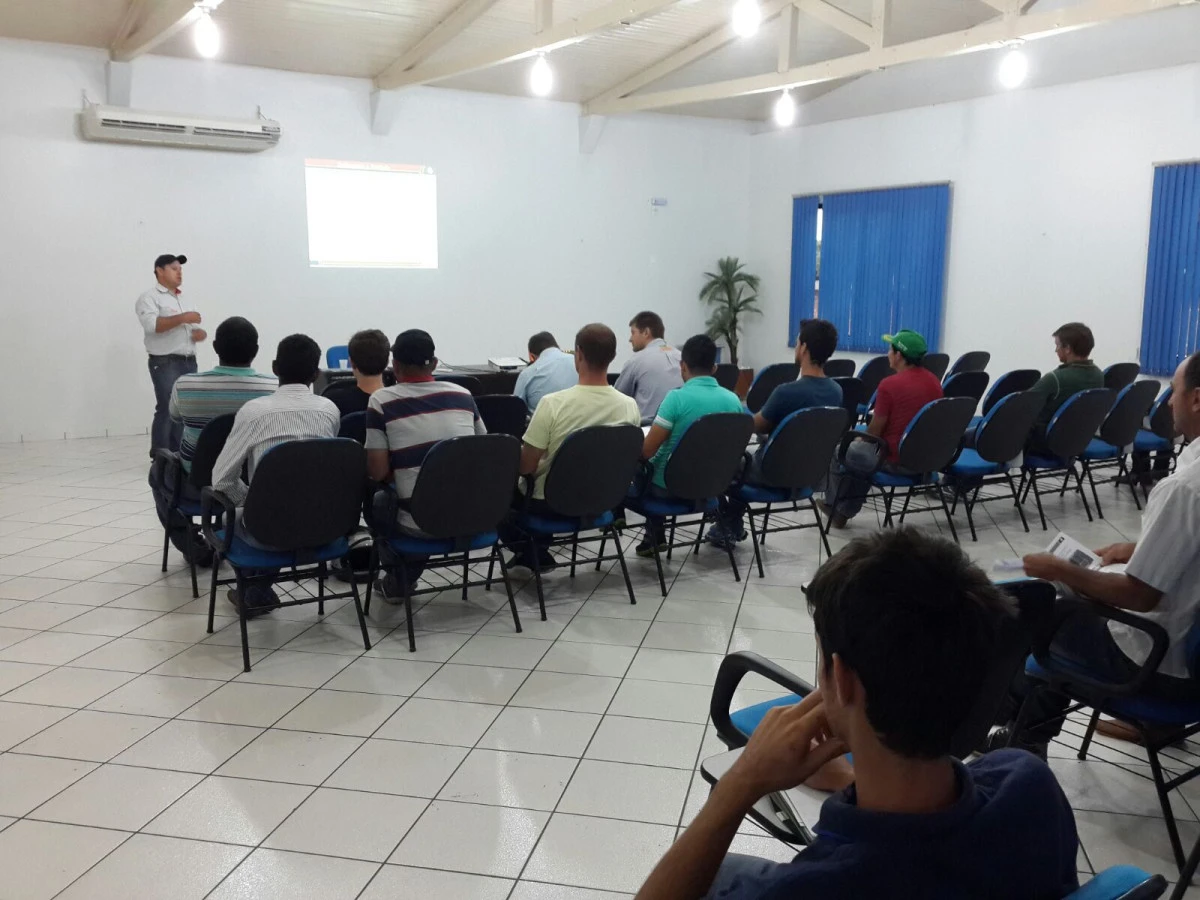 Concessionária Agriterra realiza treinamento em Tapurah, MT