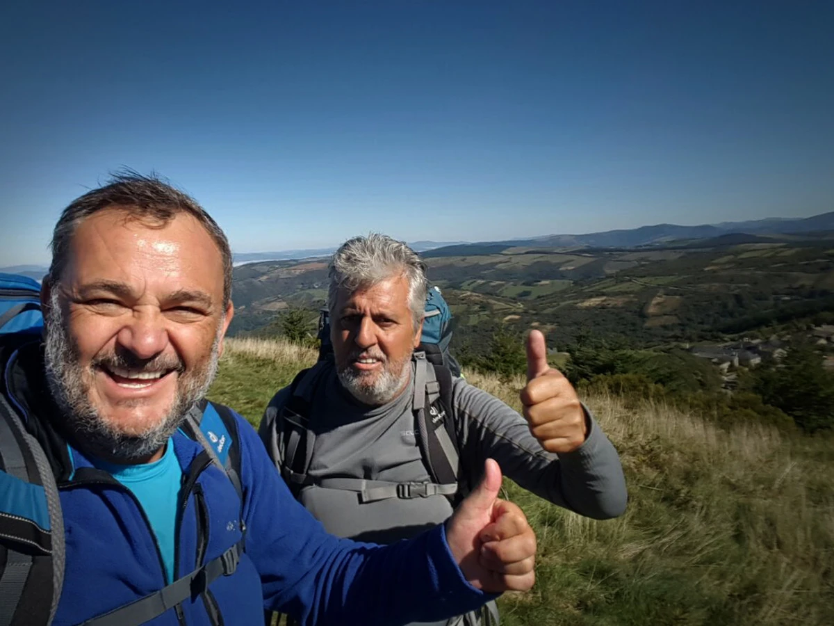 Gilson Trennepohl e Euclésio da Silva percorrem o Caminho de Santiago
