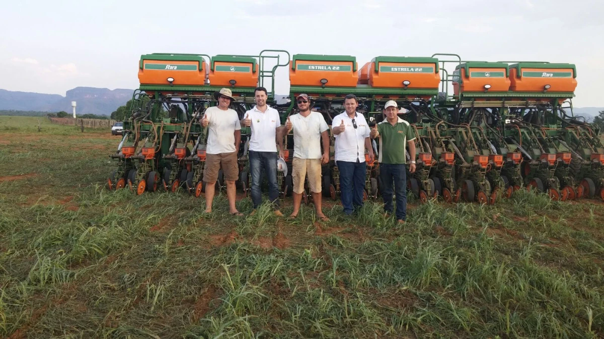Concesionaria Agroporto entrega plantadora Estrela