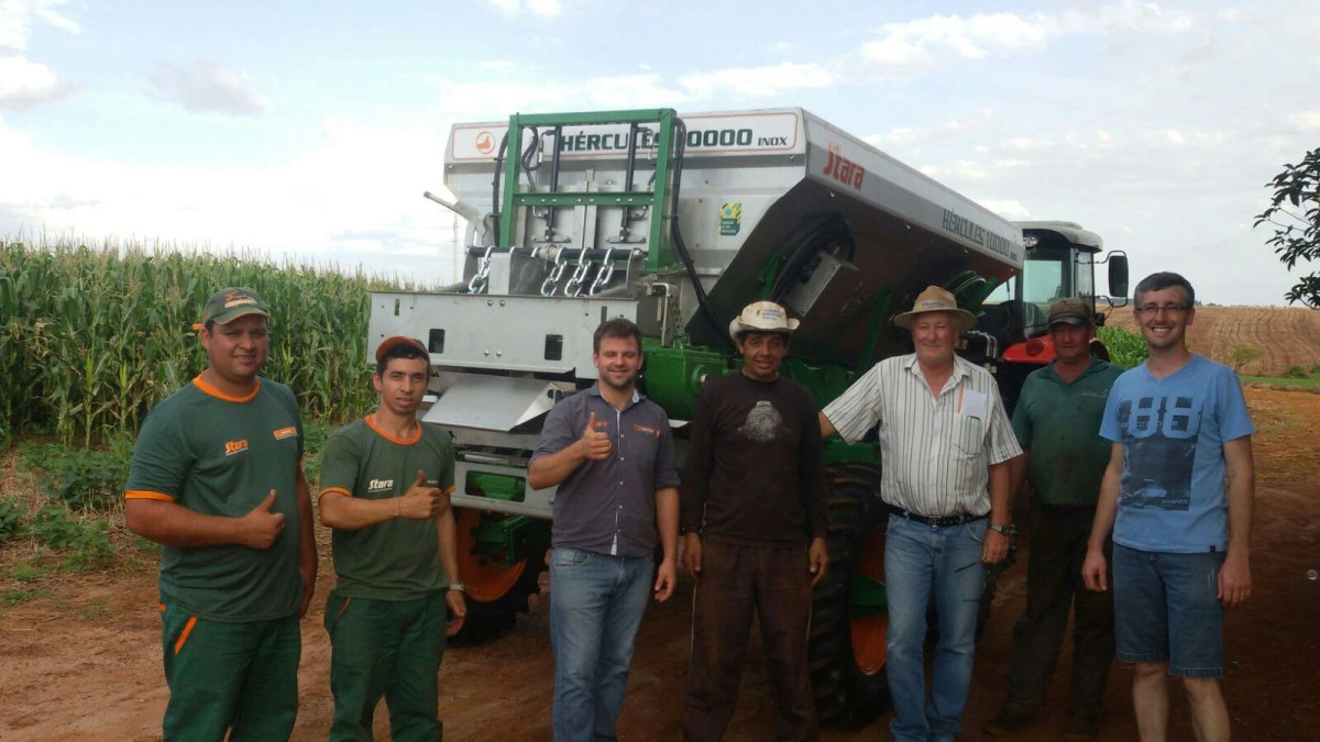 Concesionaria Menegazzo realiza la entrega de Hércules 10000