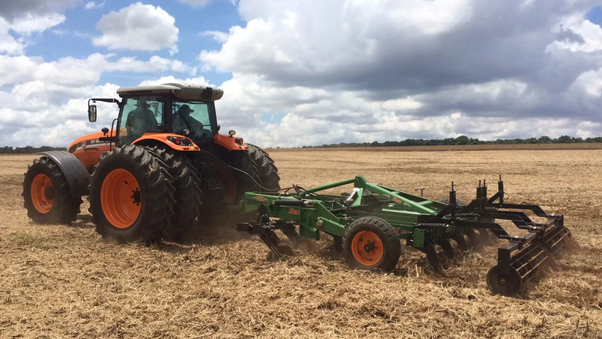 Reventa Agrimaq llevó a cabo demostración