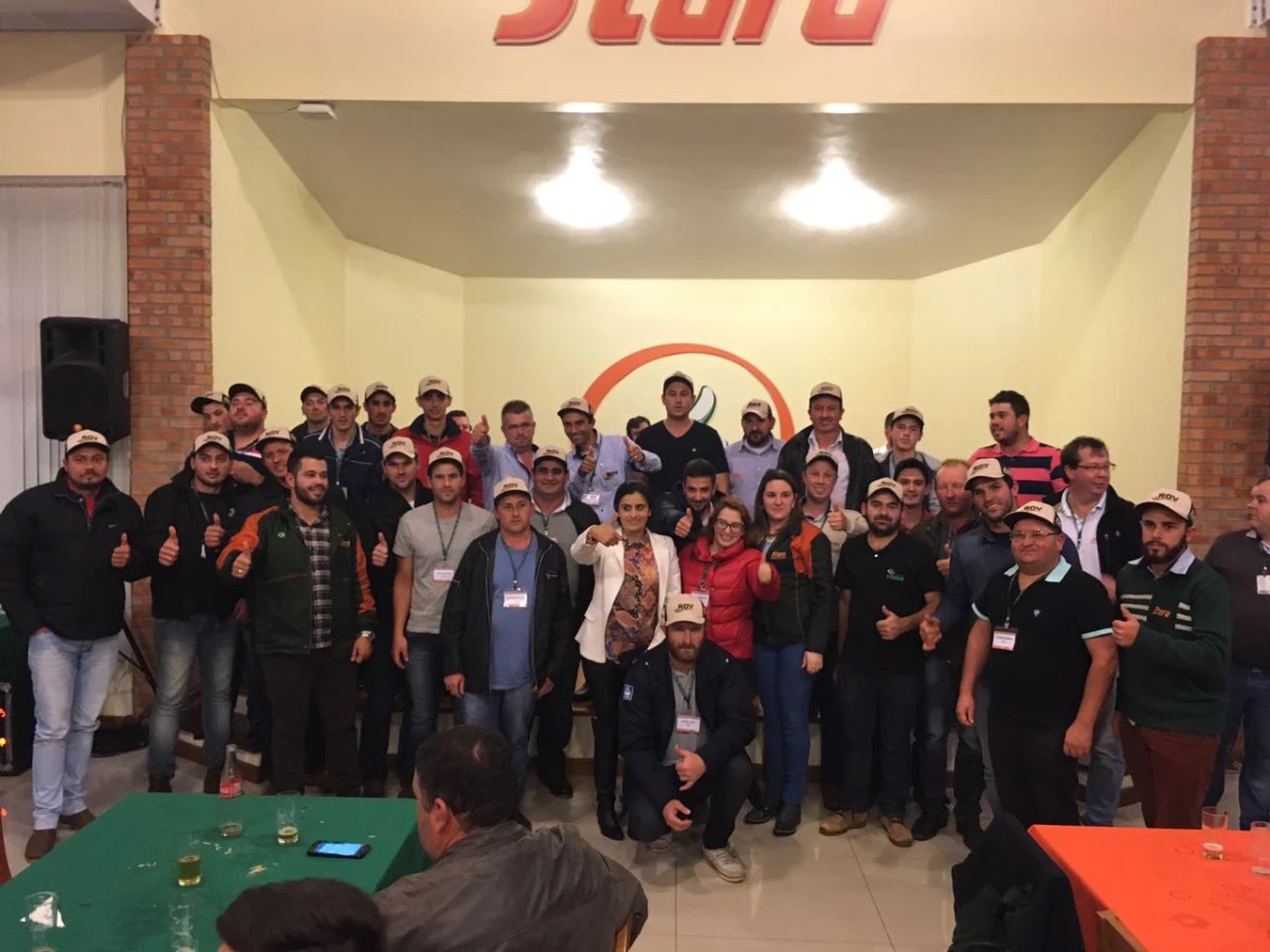 Farmers meet the factory of Stara
