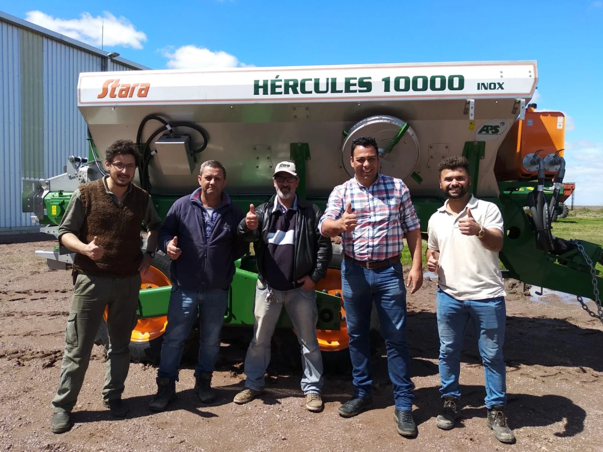 Revenda Nacresol realiza entrega de Hércules 10000 no Uruguai