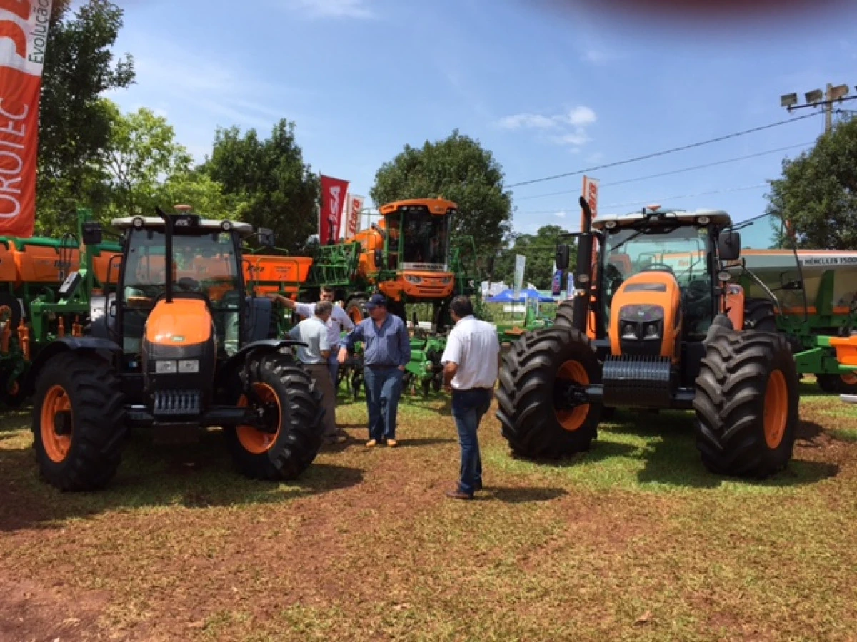 Stara participa da Agrodinâmica no Paraguai