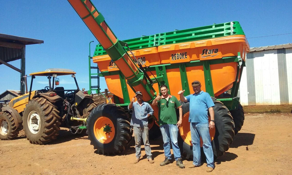 Concessionária Rota Agrícola realiza entrega de Hércules 15000 e Reboke 14000 em Lagoa Vermelha, RS