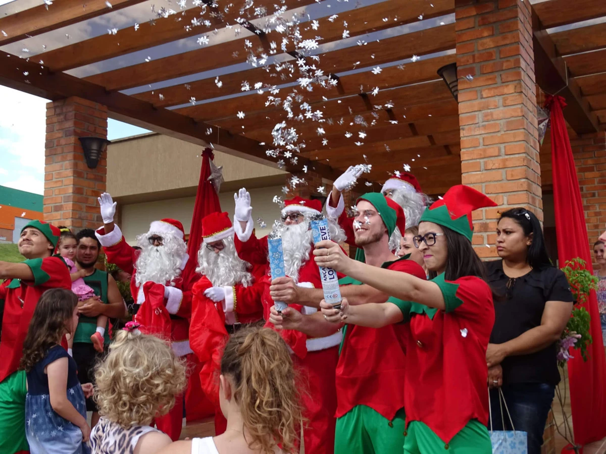 Papá Noel ya llegó en Stara!