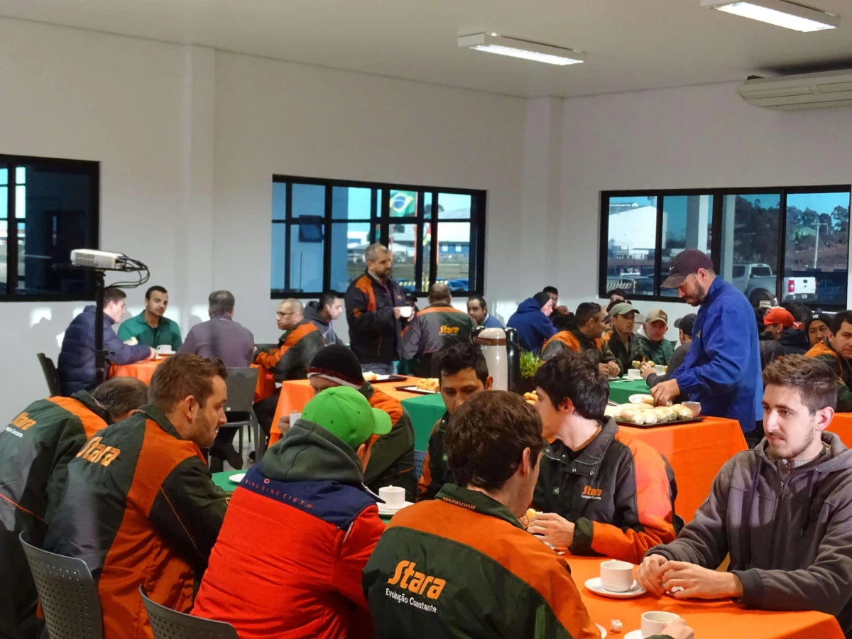 Desayuno con la Dirección reúne colaboradores en Carazinho