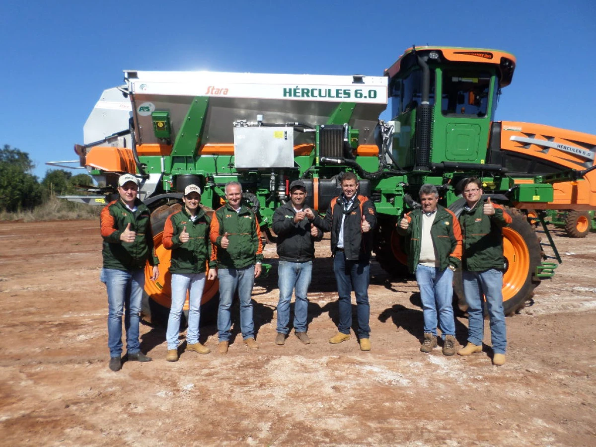 Concessionária Agricenter realiza a entrega de Hércules 6.0 em Seberi, RS