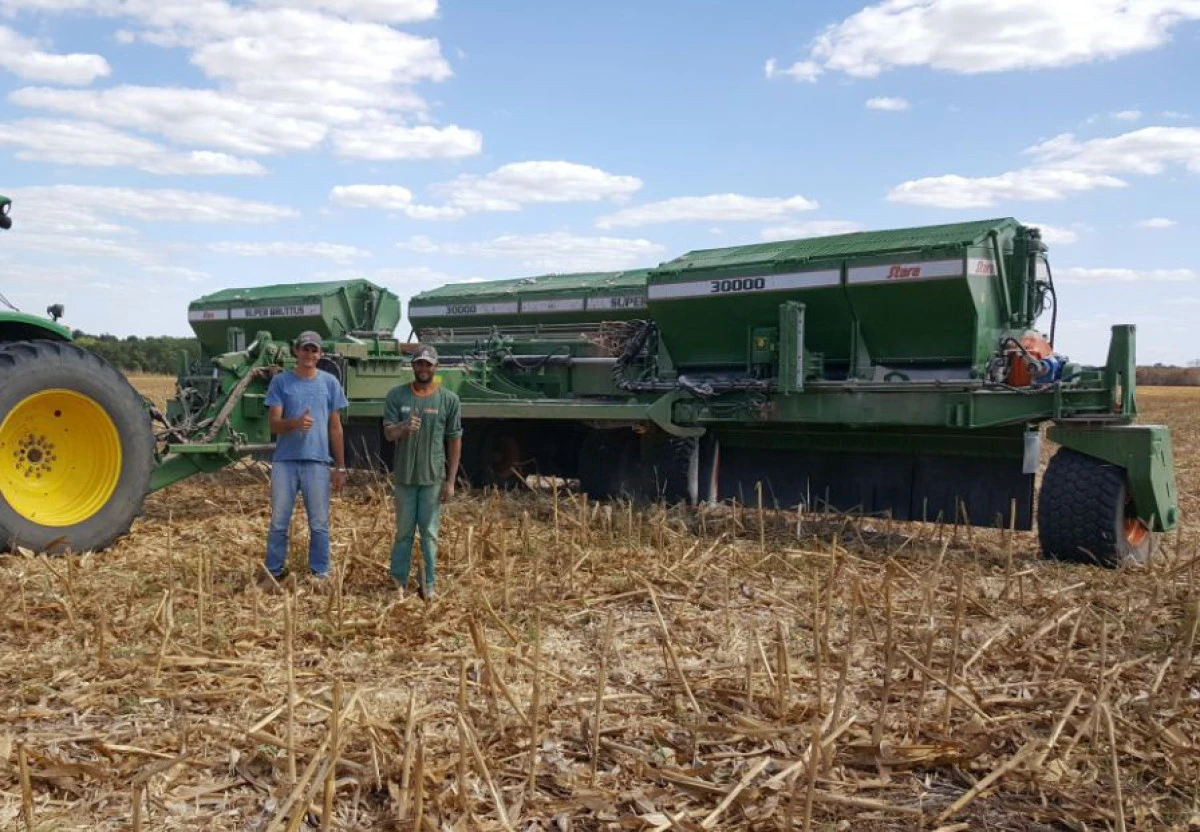 Agriterra dealer delivers the Super Bruttus 30000 in Tapurah, MT – Brazil.
