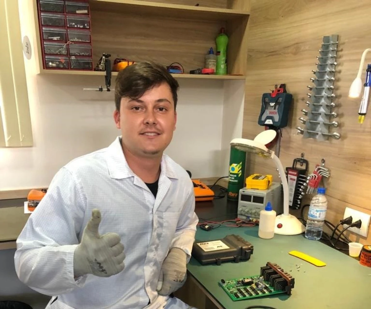 Laboratórios de Eletrônica Stara garantem atendimento ágil e com qualidade