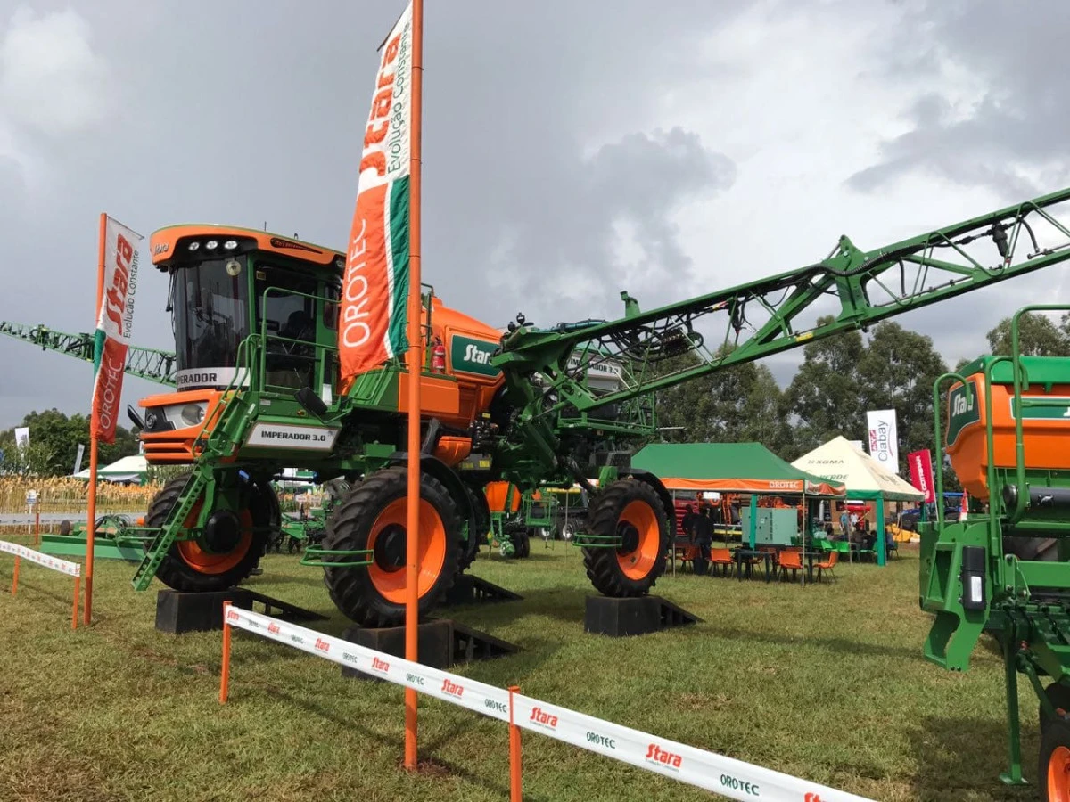 Concessionária Orotec participa de feira no Paraguai