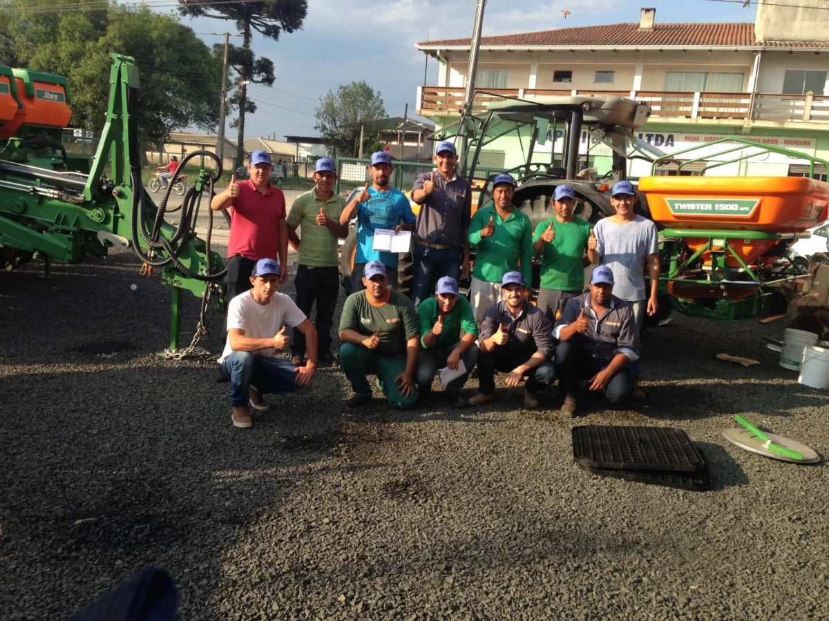 Precisa Máquinas holds a training session for operators