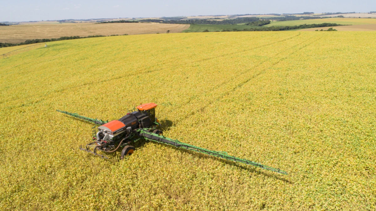 Why should you choose a self-propelled sprayer?