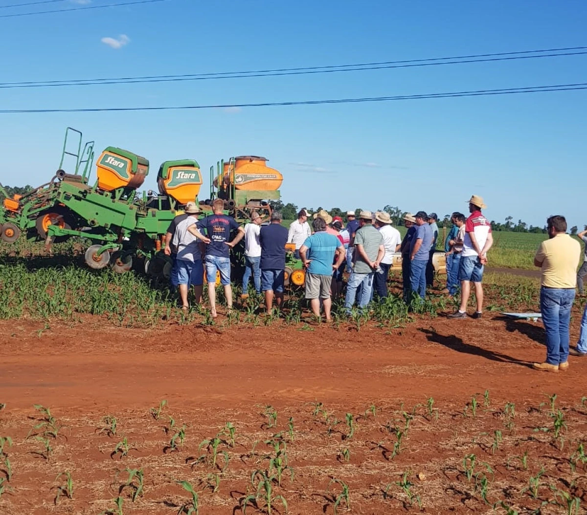 Concessionária Stara Orotec realiza Dia de Campo