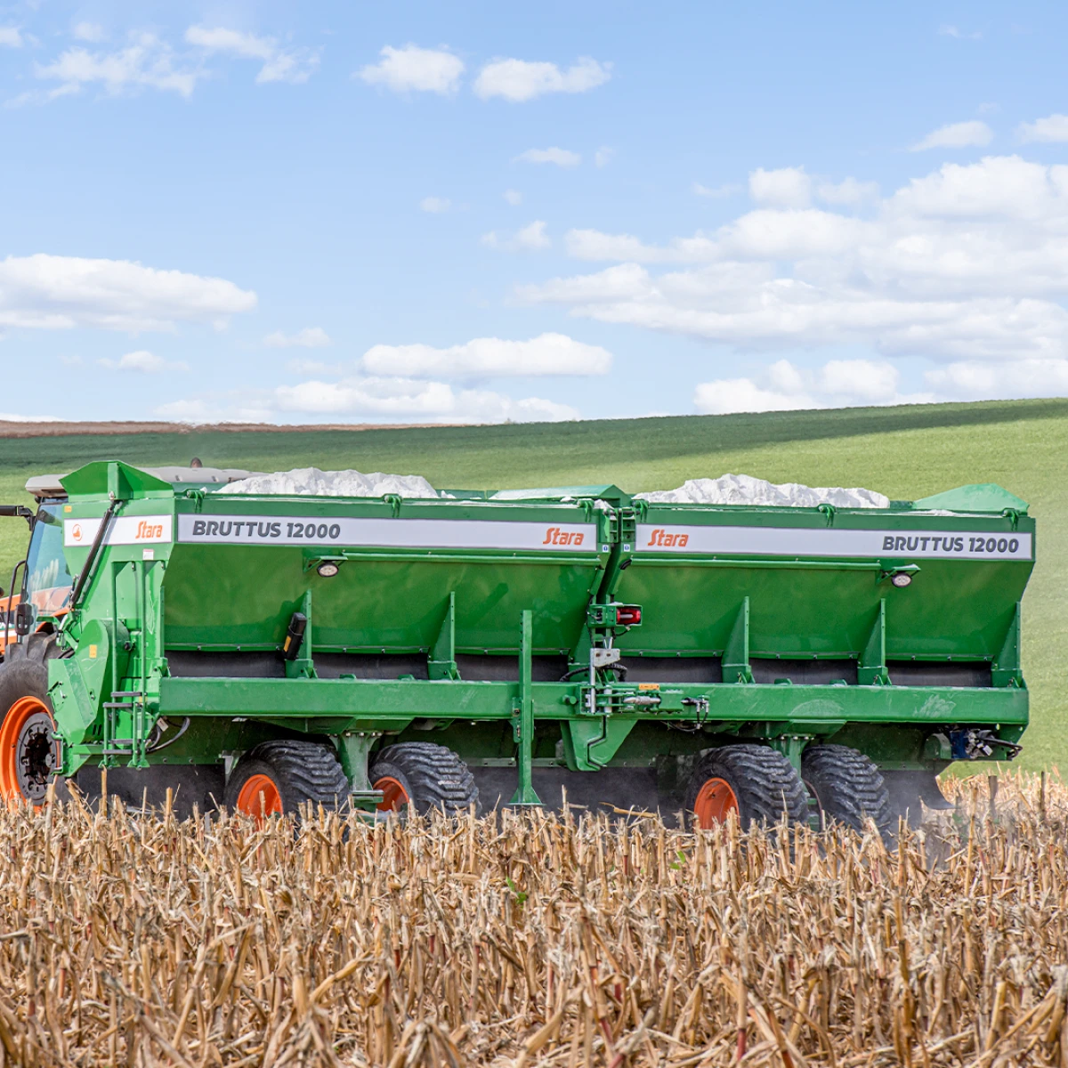 6 Benefícios do distribuidor agrícola Bruttus 12000 para sua lavoura