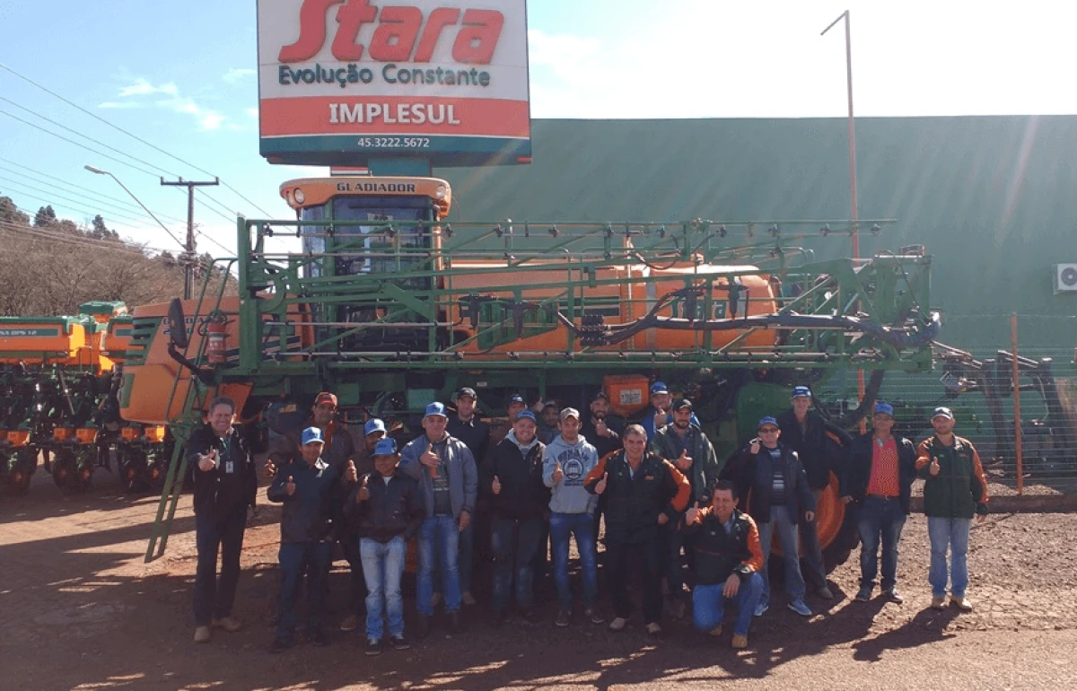 Concessionária Implesul realiza treinamento para operadores de autopropelidos
