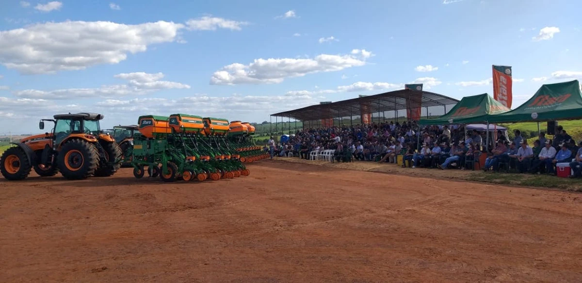 Stara recebe a visita de 250 clientes