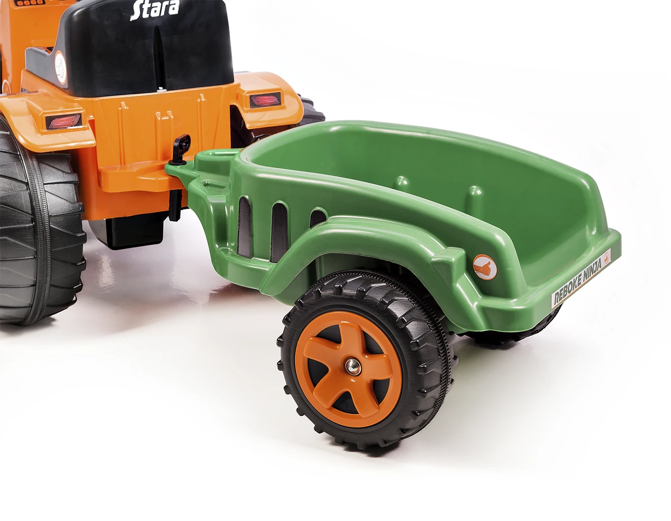 Игрушечный трактор Stara с аккумулятором и прицепом